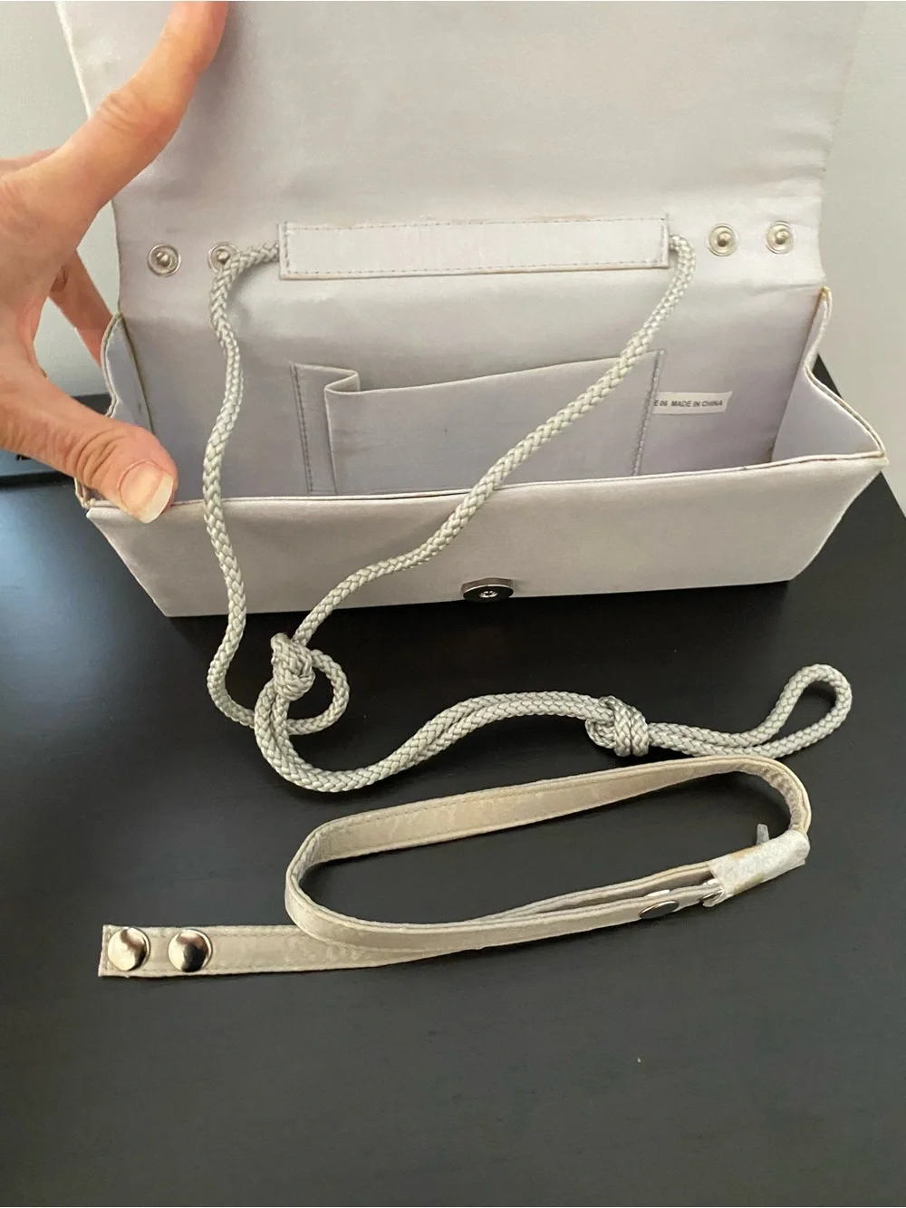 Yik Fung Elegant Embroidered Floral Clutch - Silver